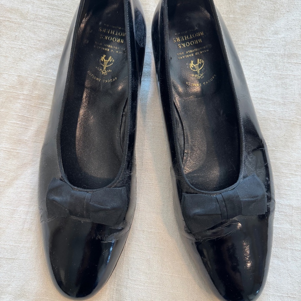 Formal Pumps with Grosgrain Ribbon Bow - BROOKS BROTHERS. Made in England
